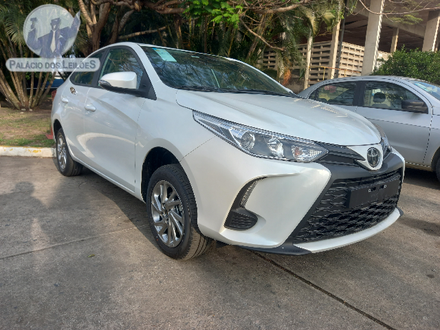 TOYOTA YARIS SA XS15 2025